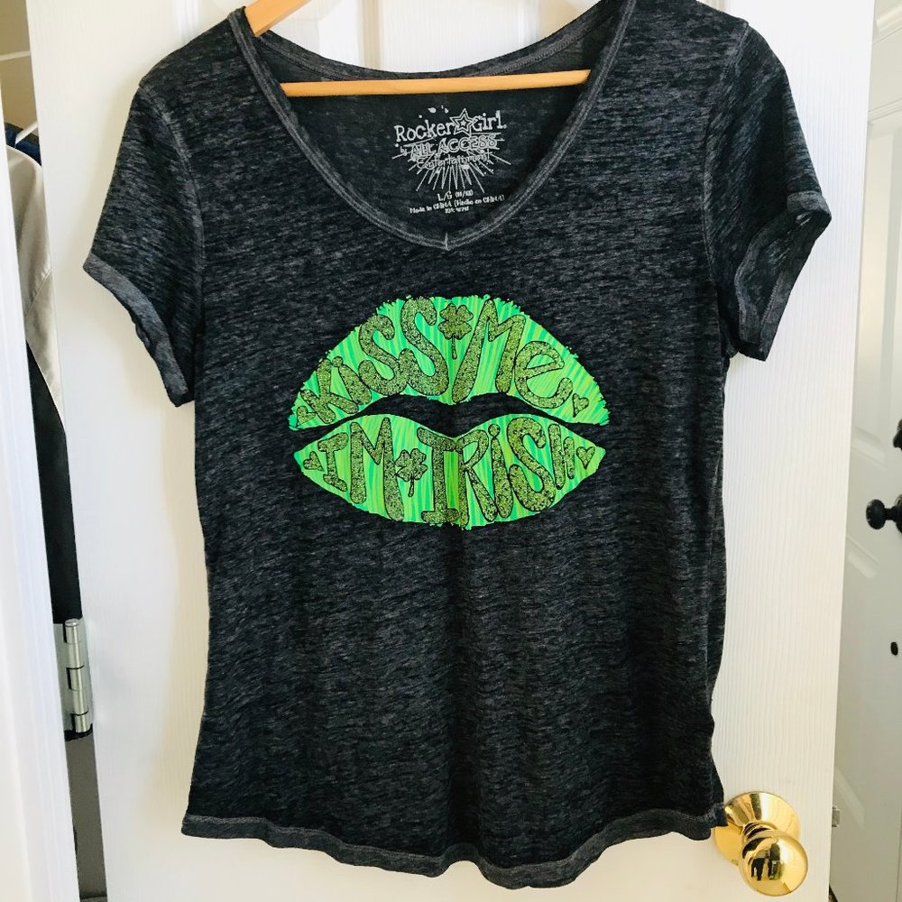 Rocker Girl Kiss Me I'm Irish T-Shirt Large St. Patty’s Day
